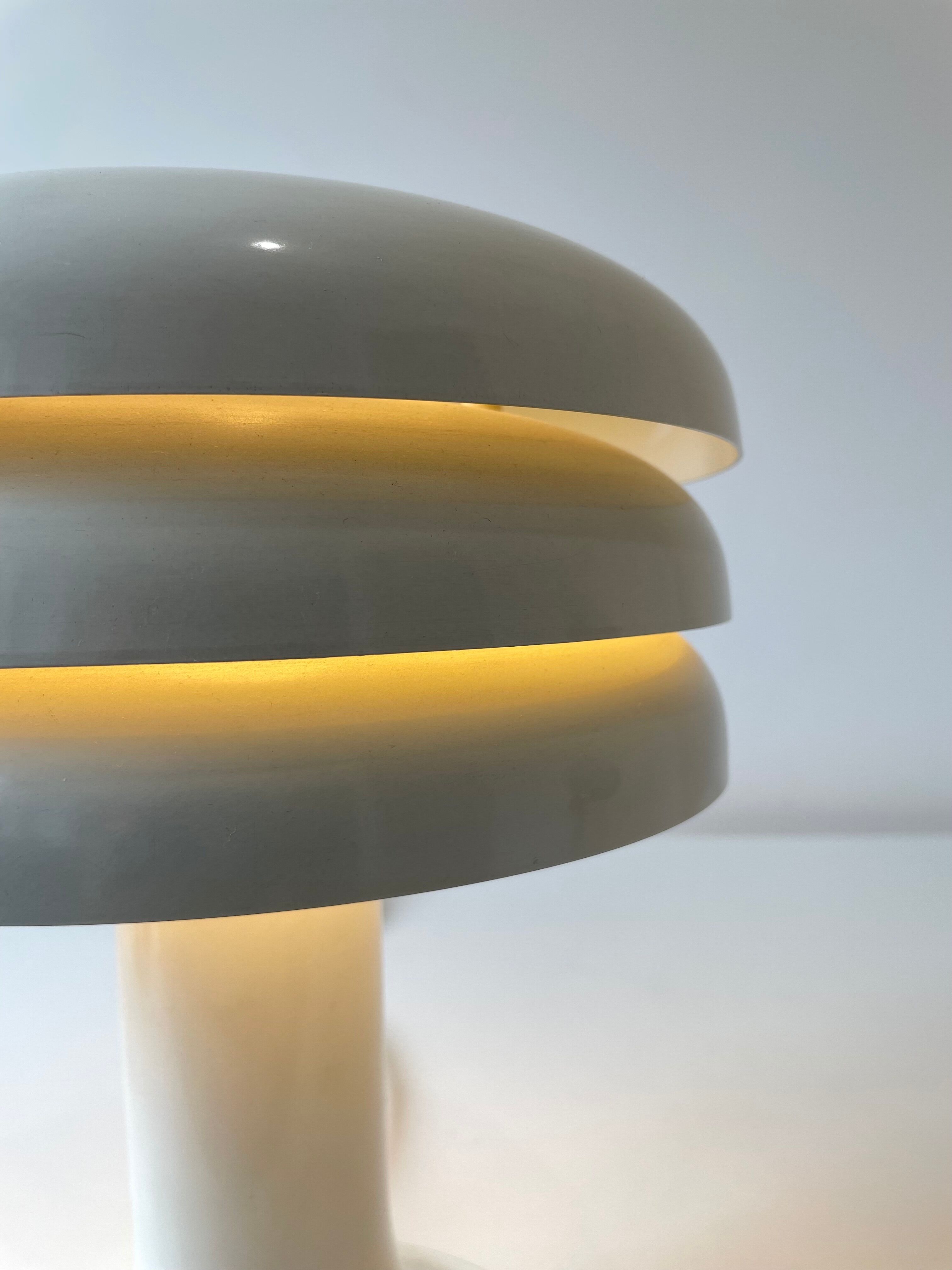 Lampe BN 25 par Hans Agne Jakobsson, Markaryd