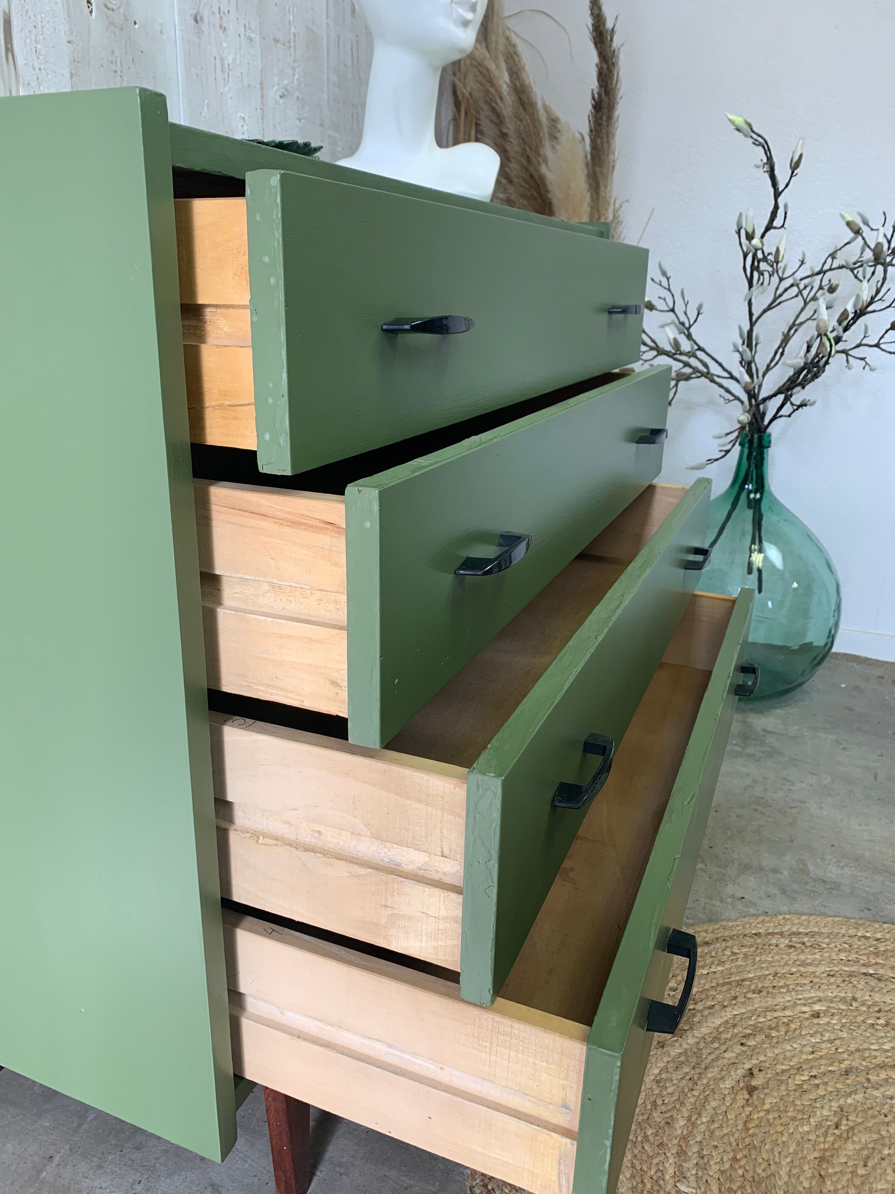 Chest of drawers from the 50s