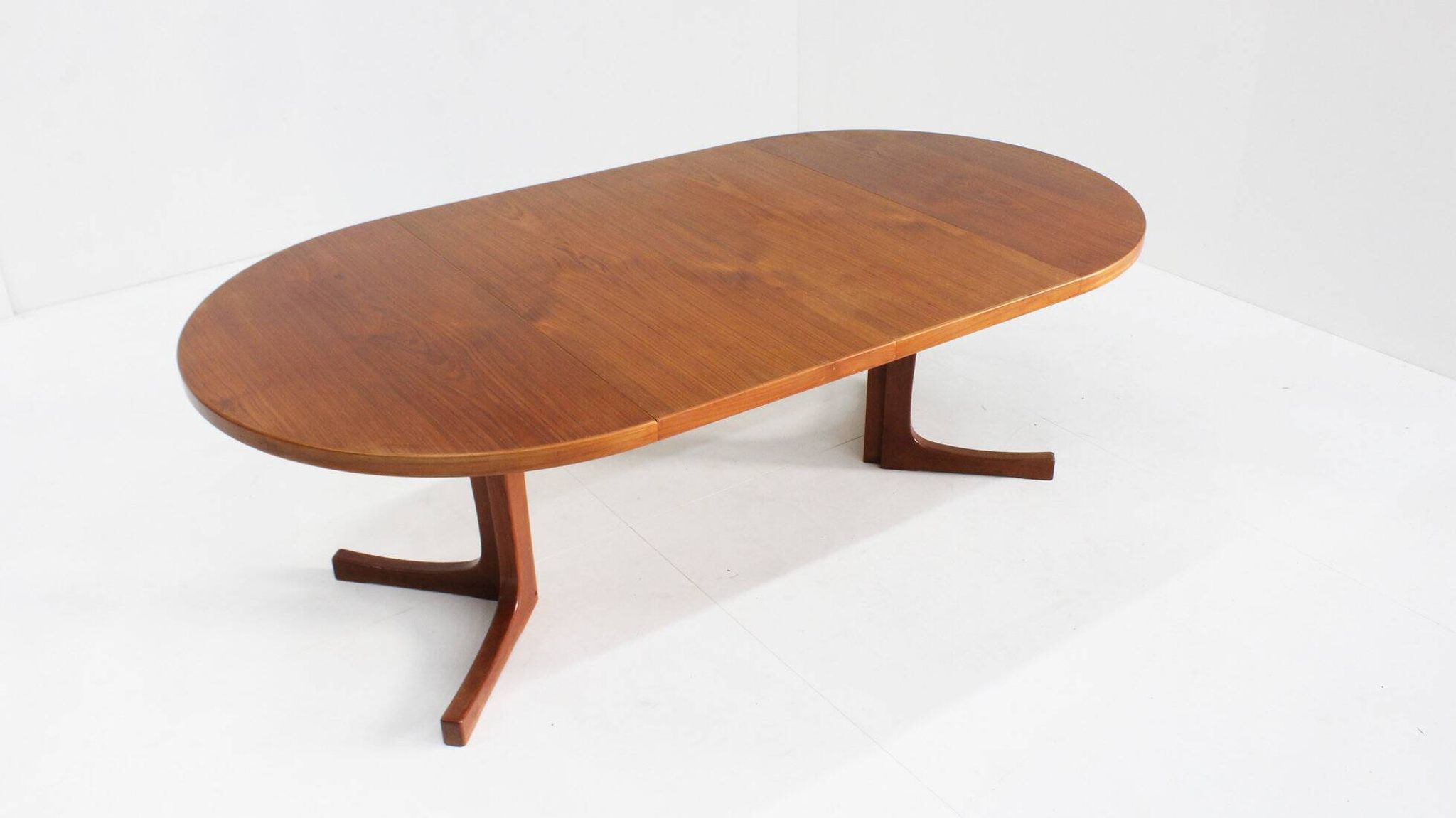 Vintage Danish round extendable dining table teak 1960s