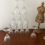 Lot of stemmed glass
