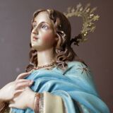 Plaster statuette of the Virgin of Olot with glass eyes. Early 20th century.