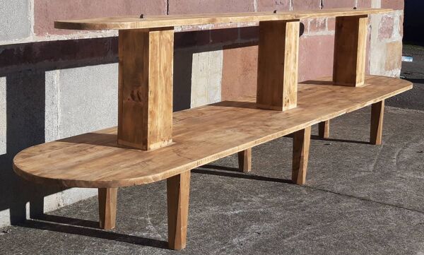 Présentoir ou comptoir de magasin ( 3m50)