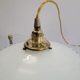 Serrated opaline suspension