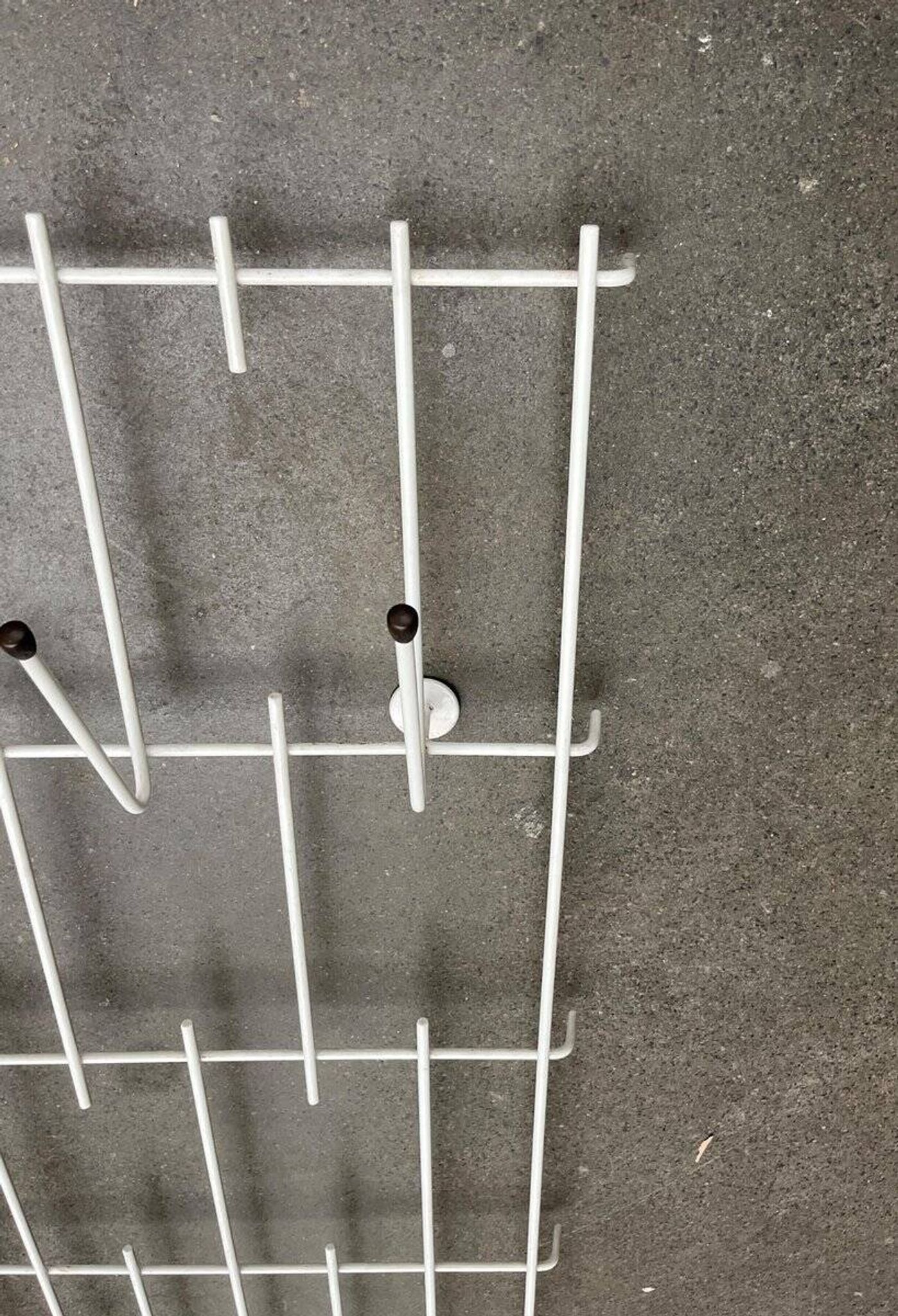 Minimalist German rope coat rack from the mid-century, 1960s.