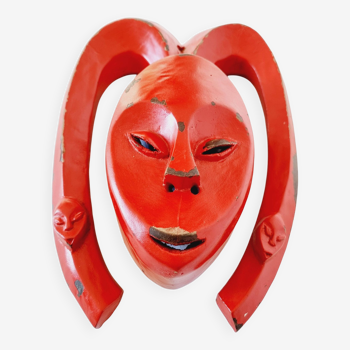 Masque Africain du Mali laqué en rouge Pièce exceptionnelle