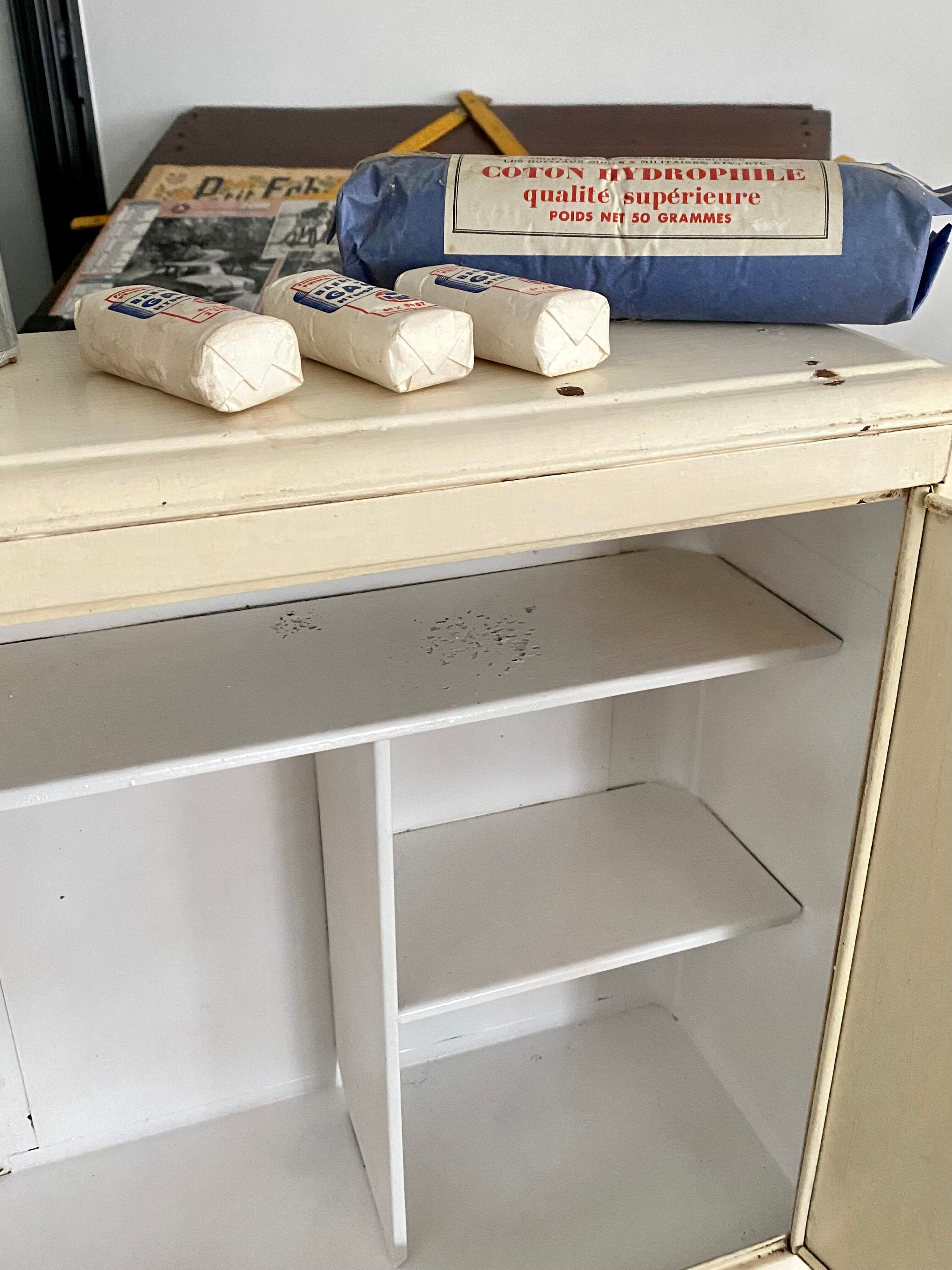 Vintage metal medicine cabinet