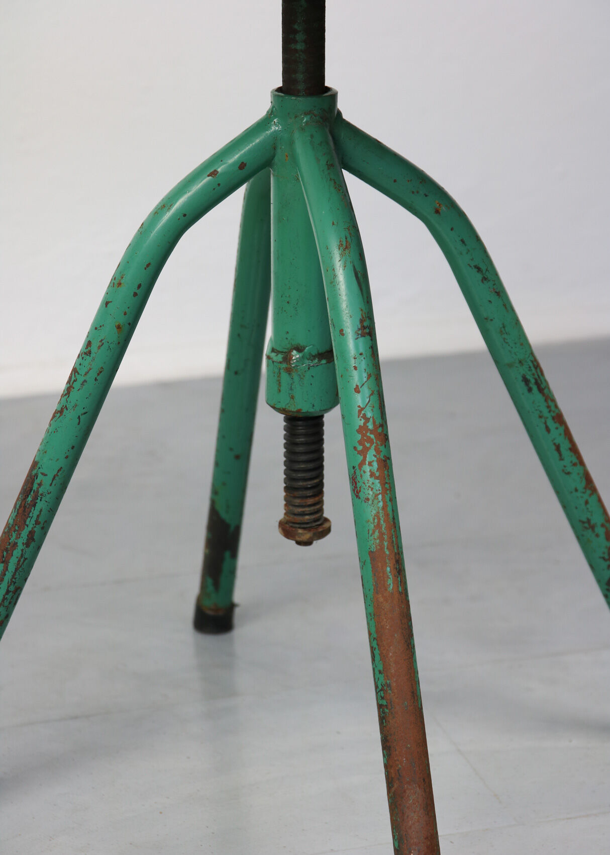 Set of 2 industrial mint green swivel chairs, 1960