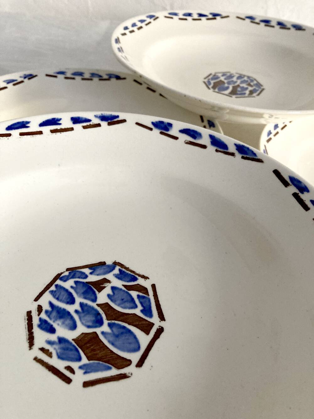 6 soup plates, ironstone from Longchamp, Arlette pattern, 1950s