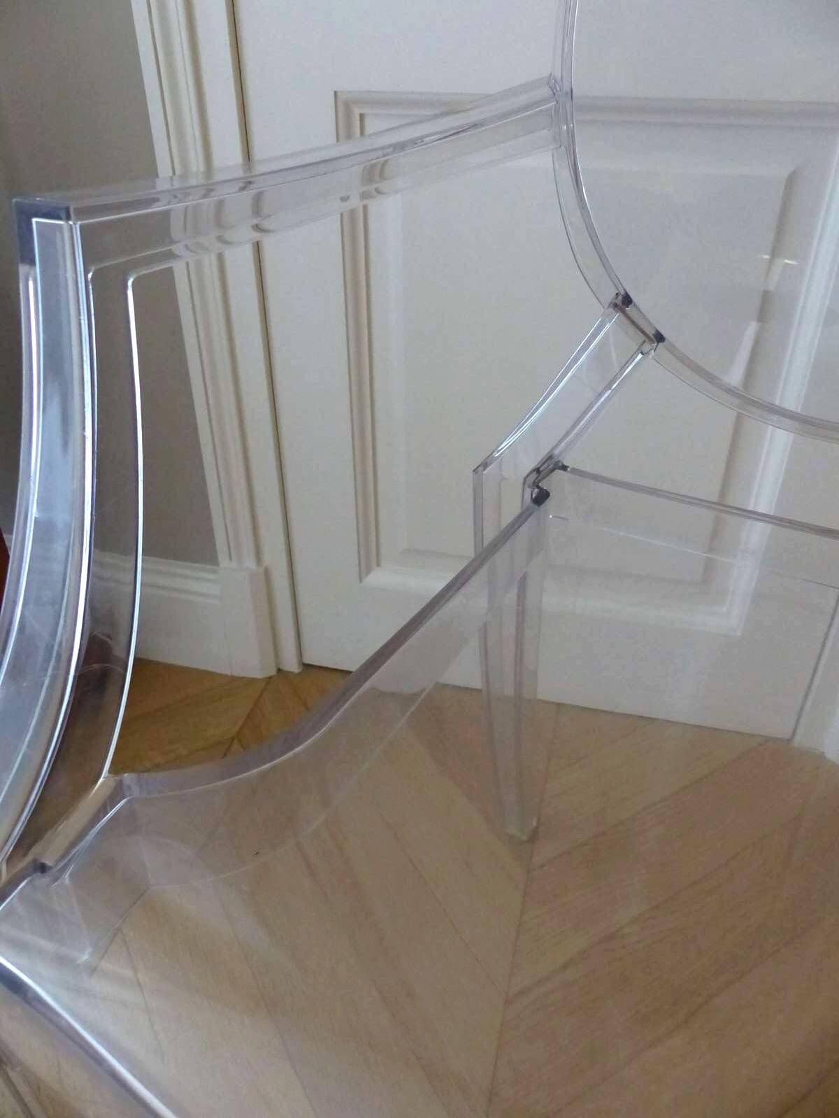 Fauteuil Kartell " Louis Ghost " Cristal design Philippe Starck