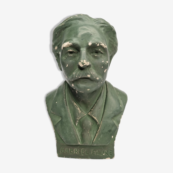 Buste en plâtre patiné du compositeur Gabriel Fauré, signé, 19 cm