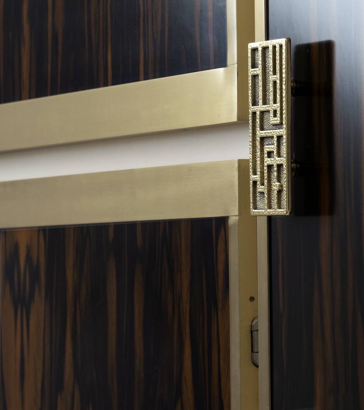 Luciano Frigerio Mid-Century Modern Italian Brass and Walnut Wardrobe, 1970