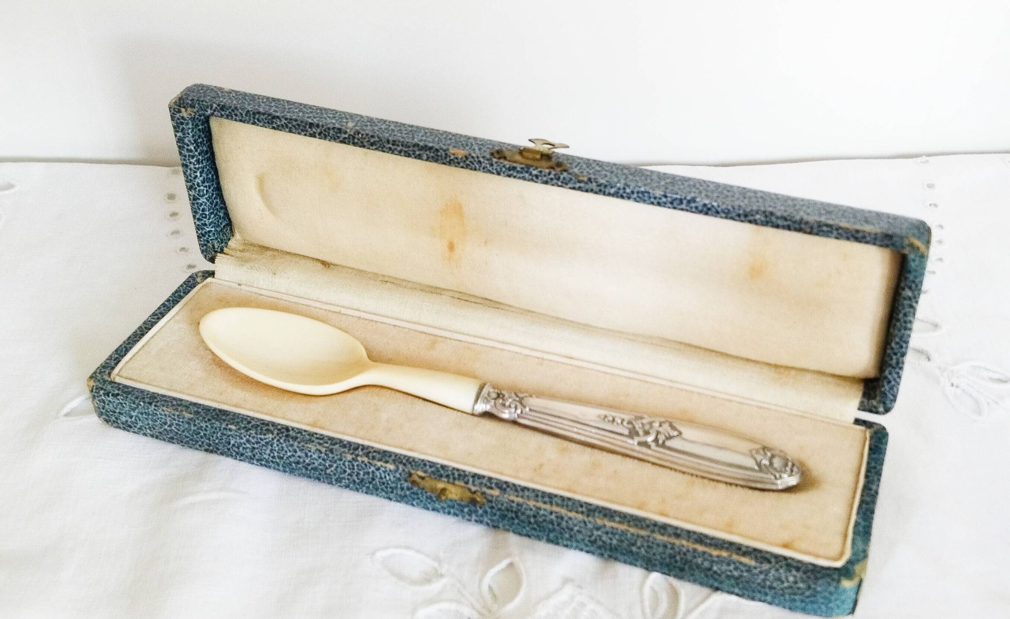 Silver and "horn" porridge spoon