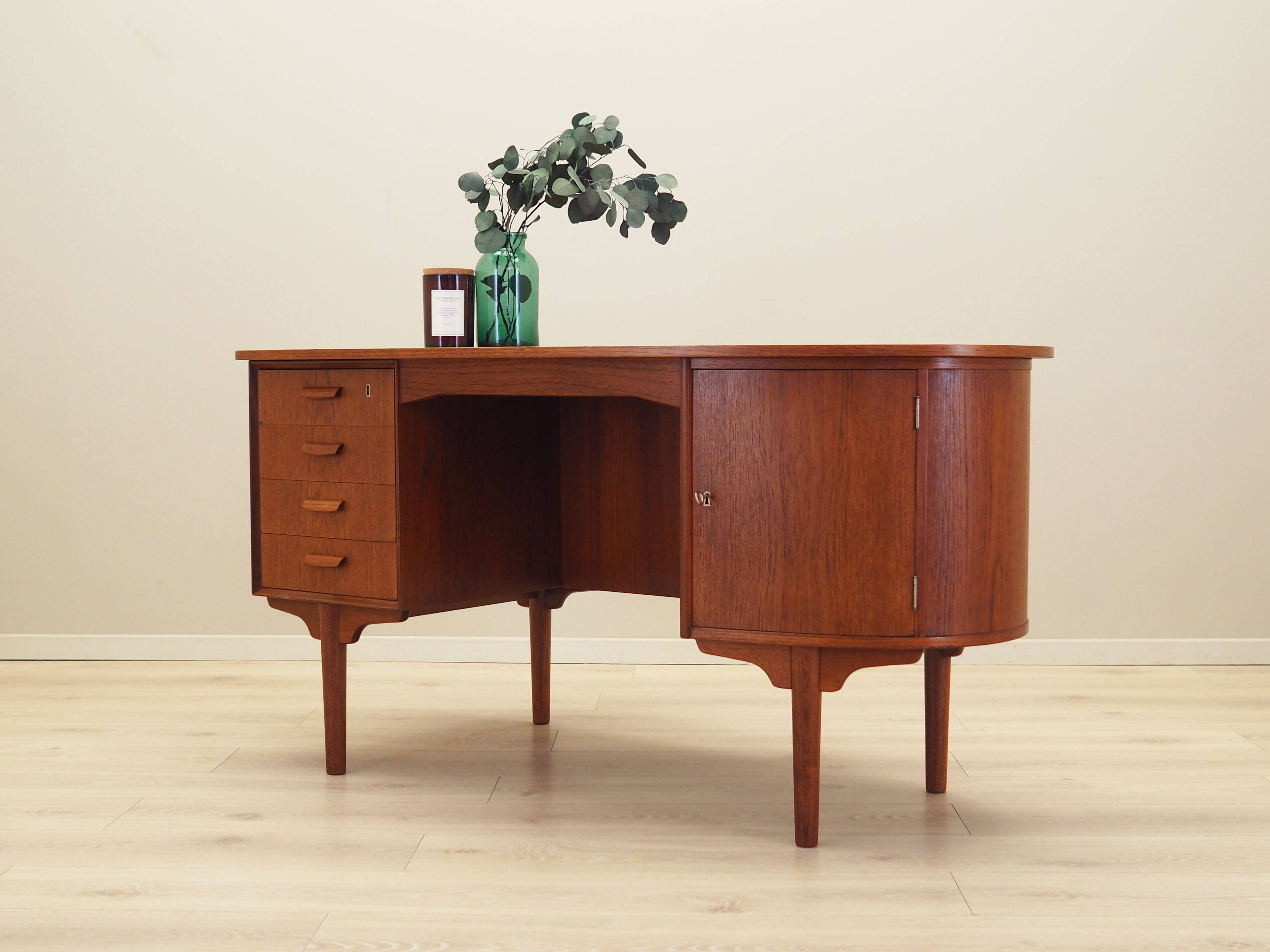 Teak desk, Danish design, 1970s, designer: H.P. Hansen, manufacturer: Rande