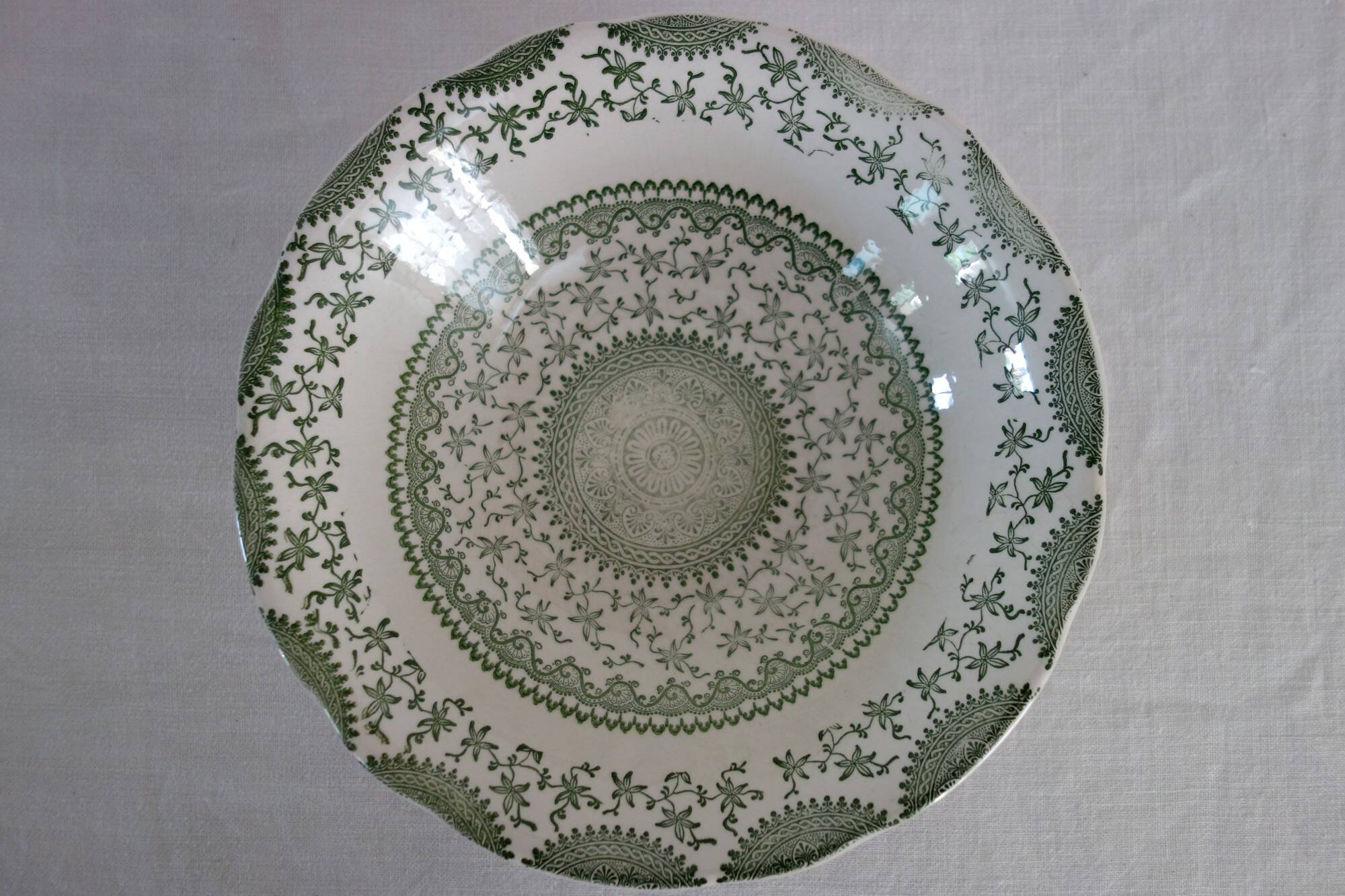2 deep plates fine earthenware