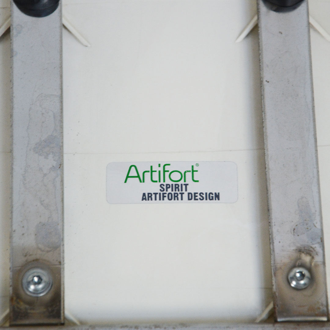 Artifort Houtoku Spirit Chairs