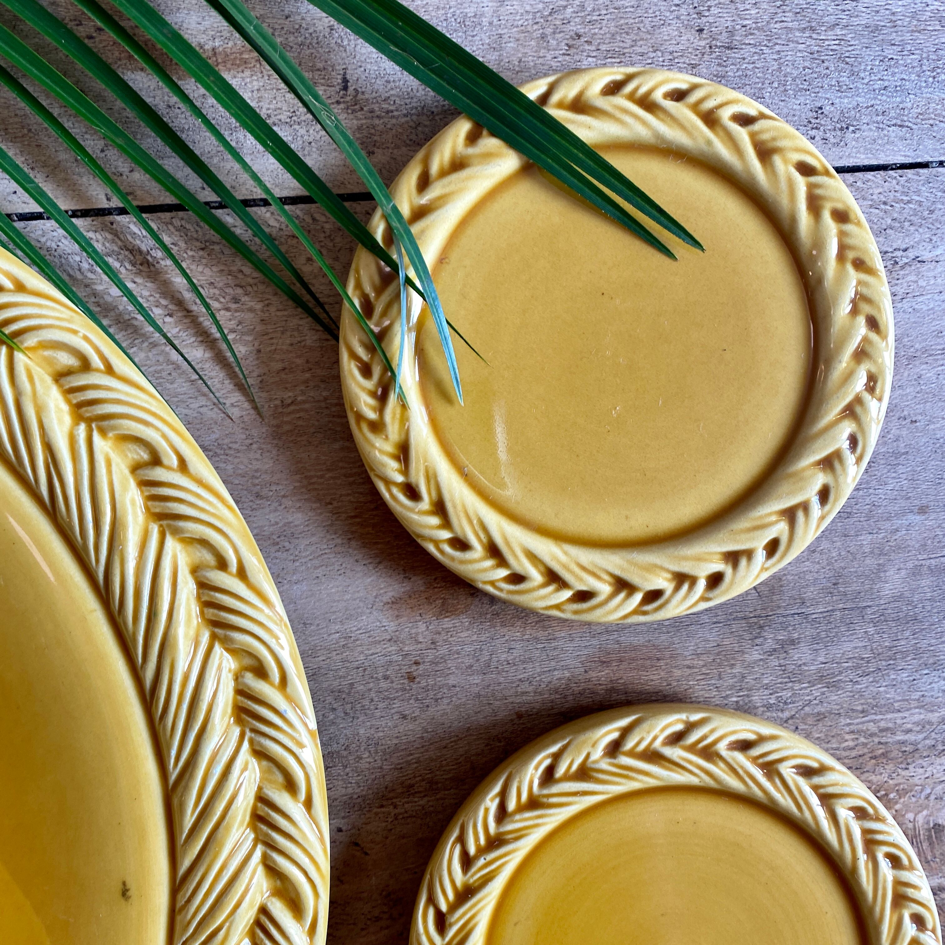 Vintage cheese and under bottle service