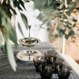 Stainless steel "tulip" server