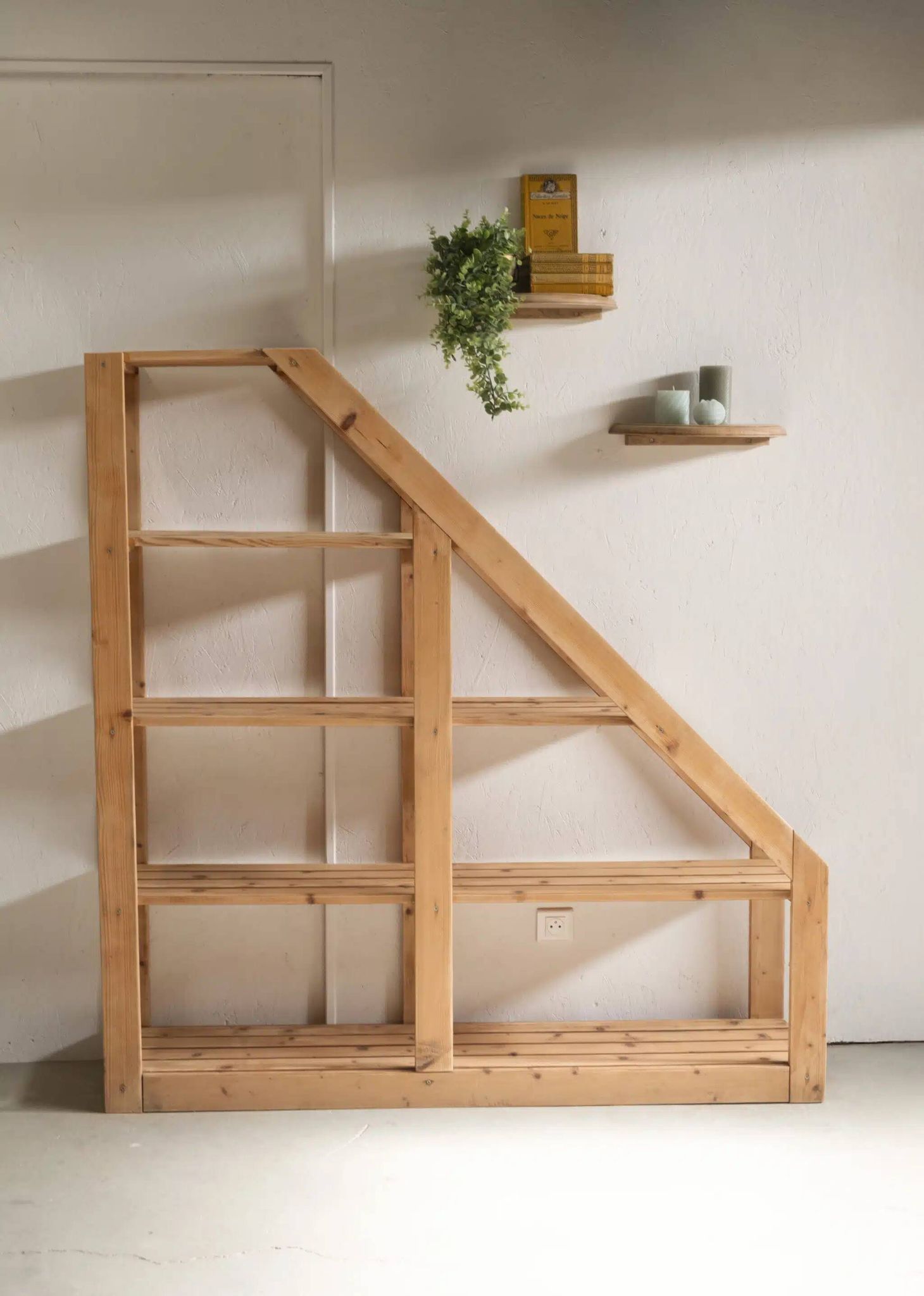 "Augustin" bookshelf