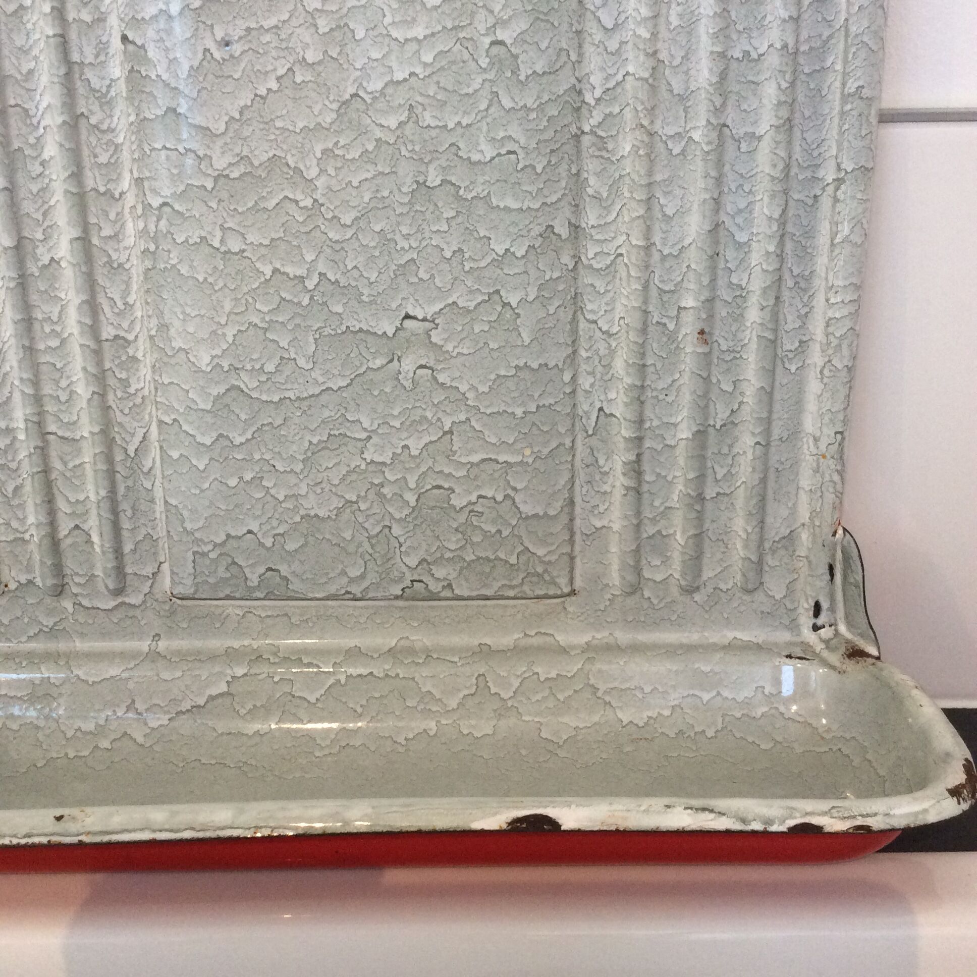 Drain door enamelled utensil