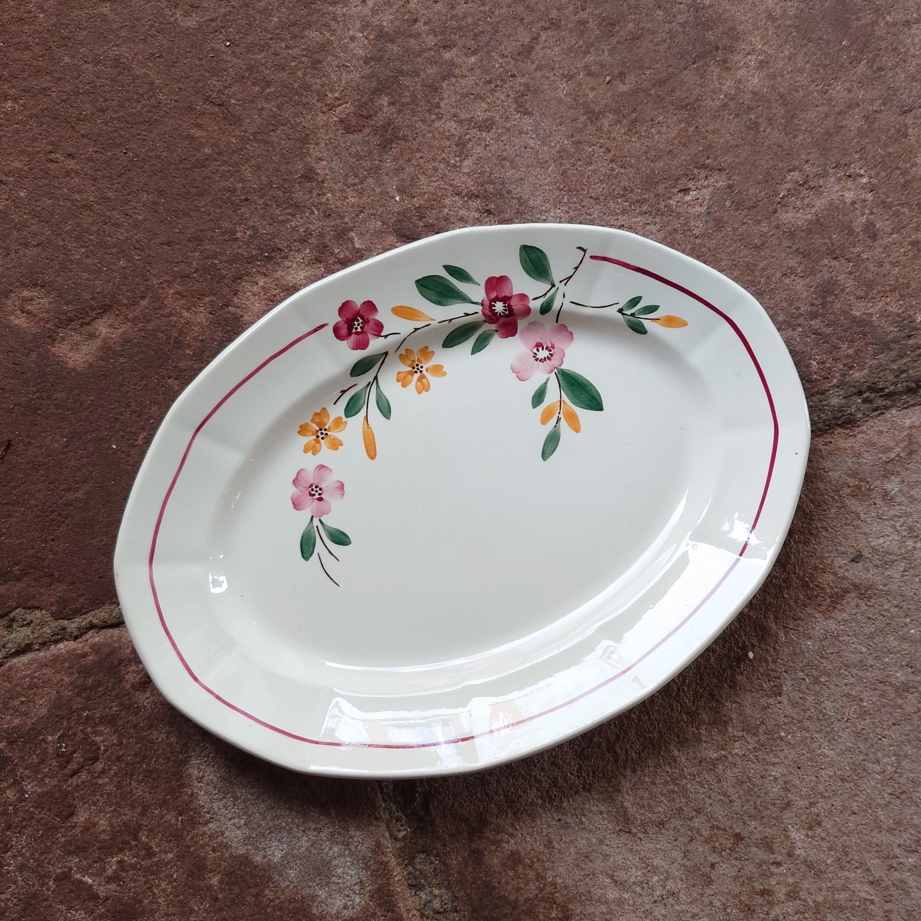 Oval dish Bitche Sarreguemines