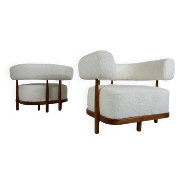 Contemporary Pair of Italian Armchairs, Wood and White Boucle Fabric
