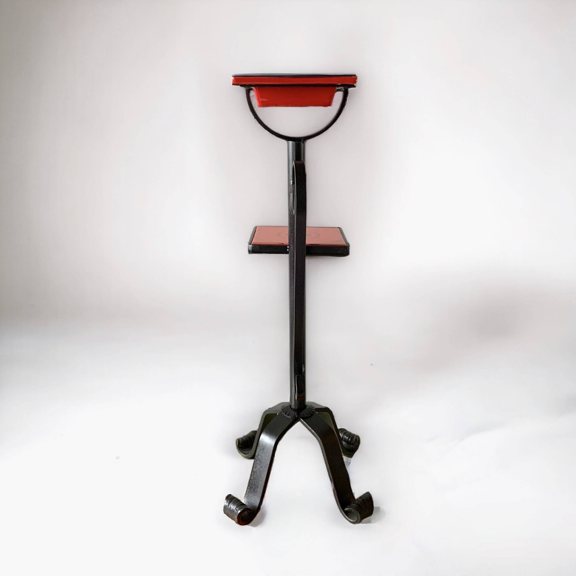 Vintage ashtray on foot in ceramic and wrought iron