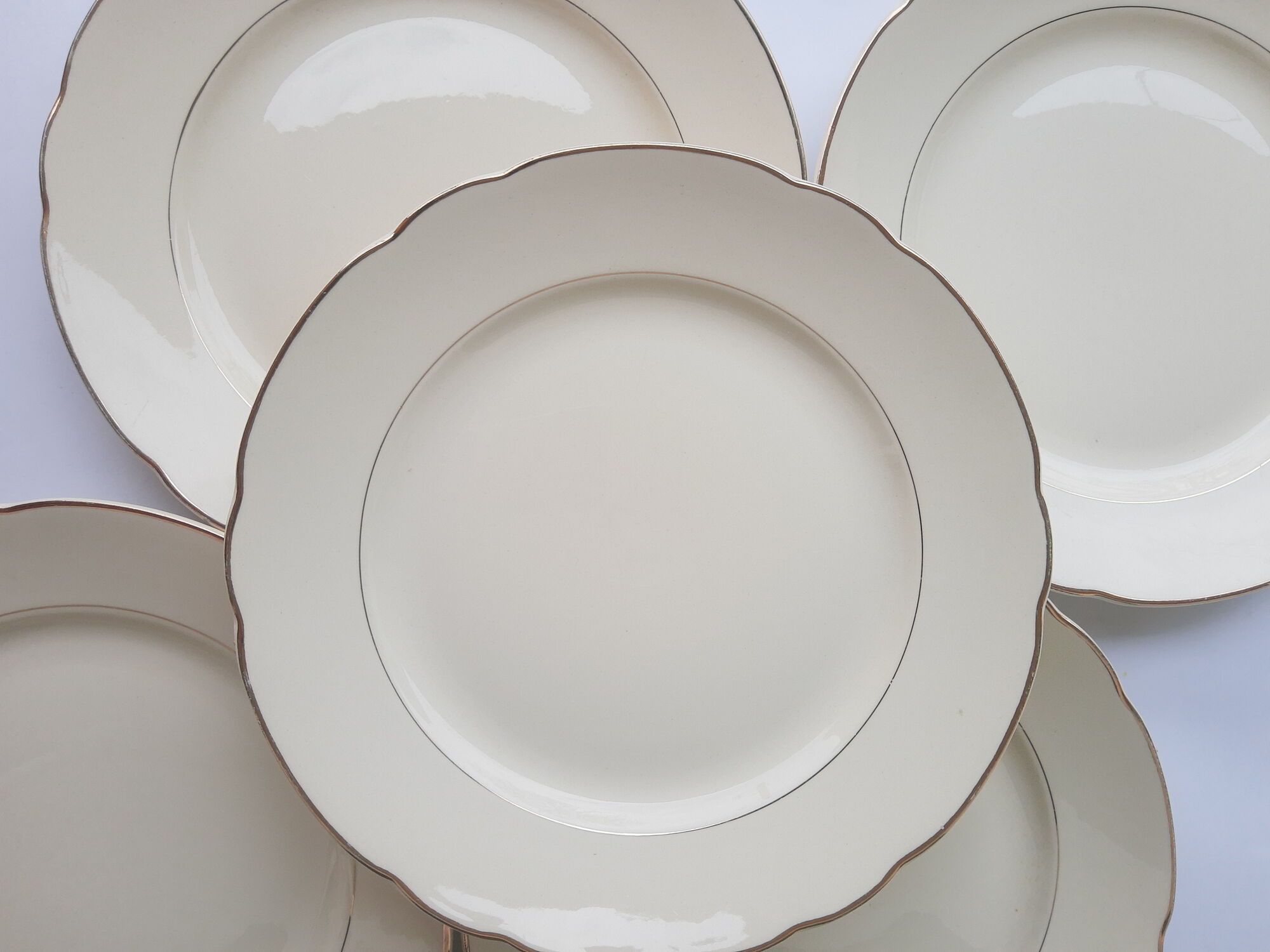 Set of 6 flat plates Villeroy and Boch ivory vintage gilding