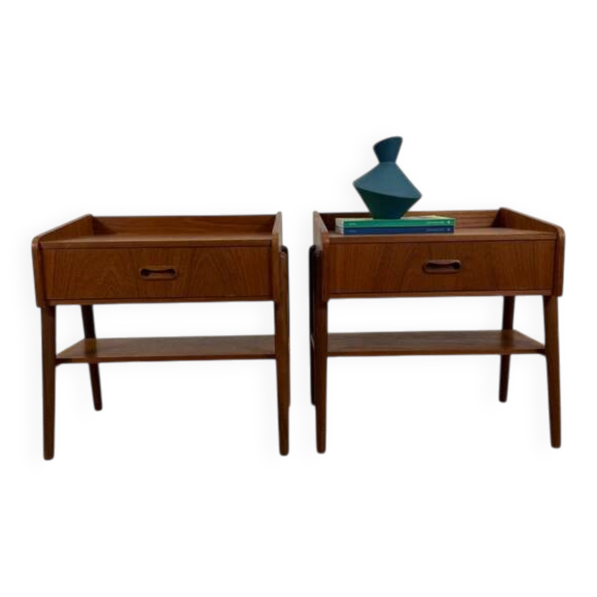 Paire de tables de chevet en teck danois, années 1960