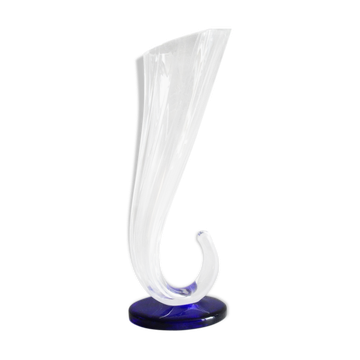 Vase en cristal en forme de corne d'abondance, signé lVV