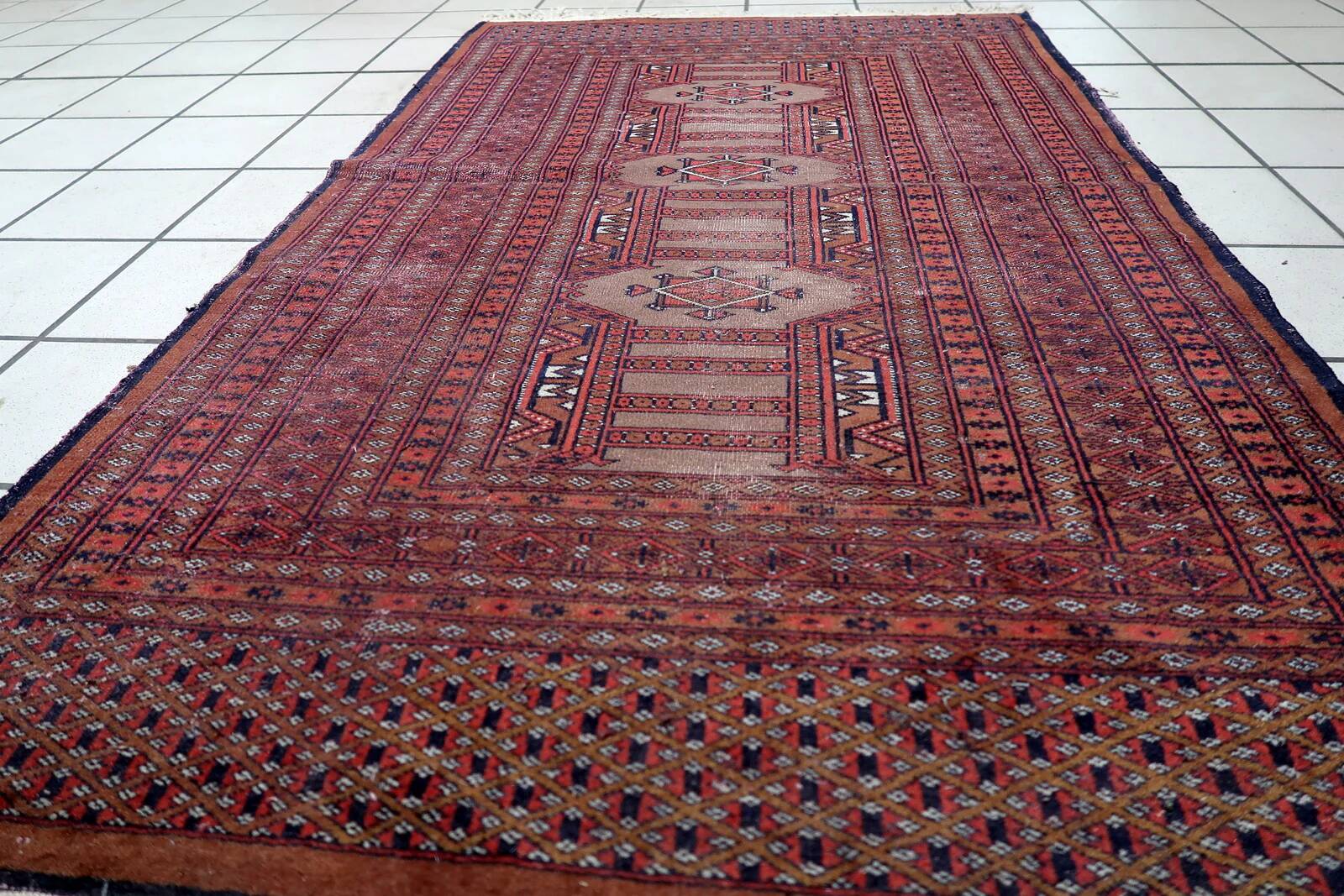Handmade vintage Uzbek Bukhara rug 95cm x 157cm, 1950s