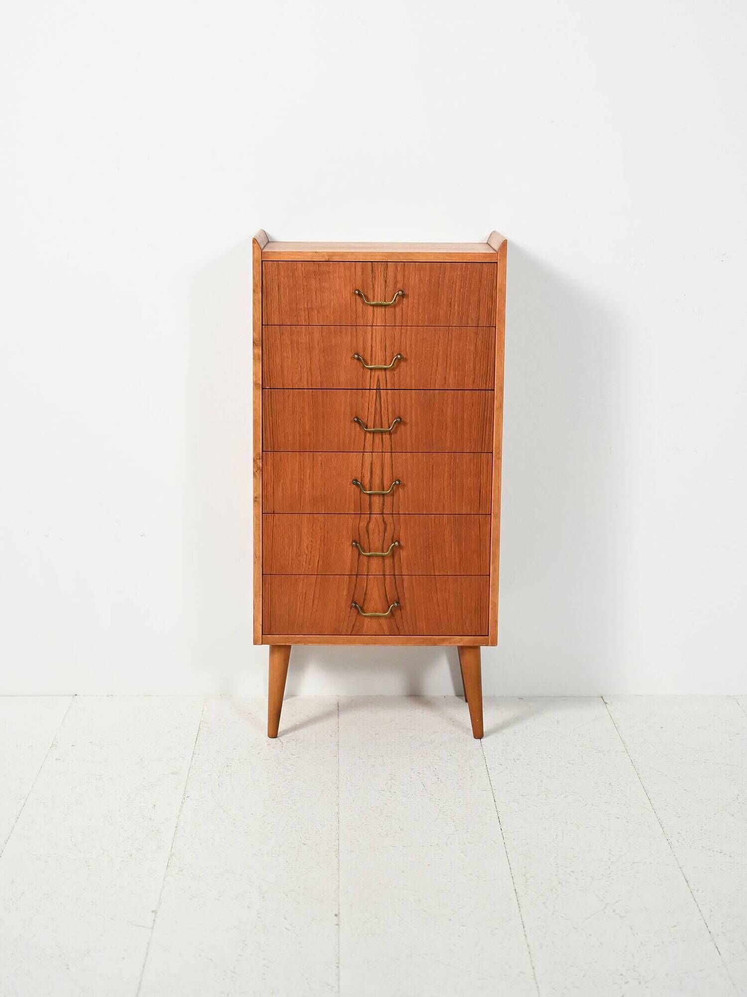 Small Scandinavian teak chest of drawers from the 1950s