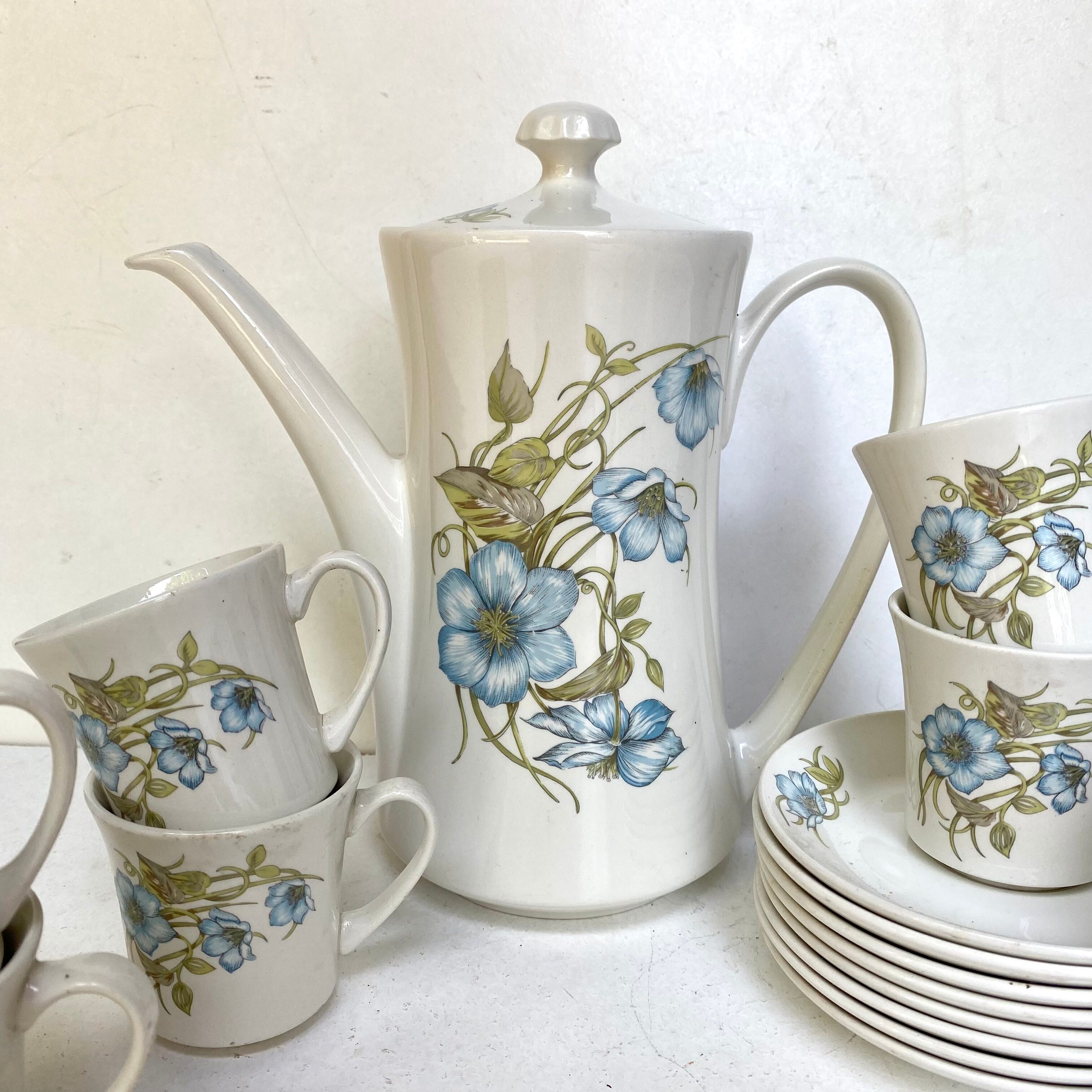 Porcelain tea or coffee service