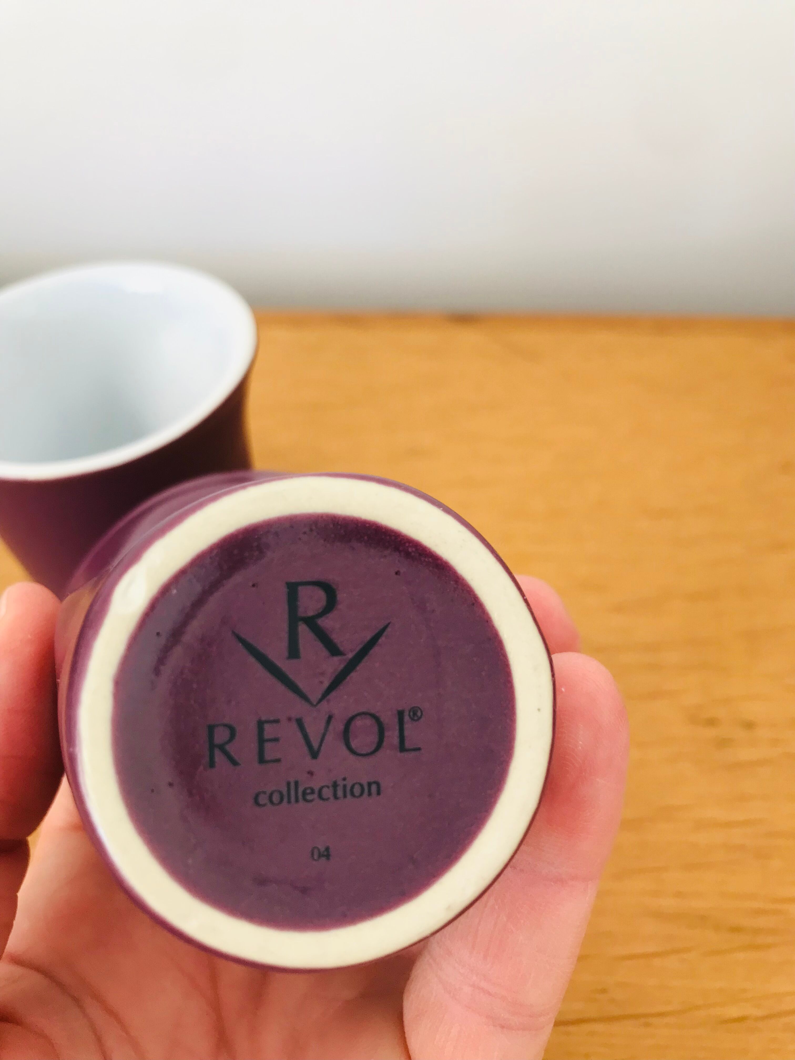 Lot 2 cups white and purple porcelain REVOL
