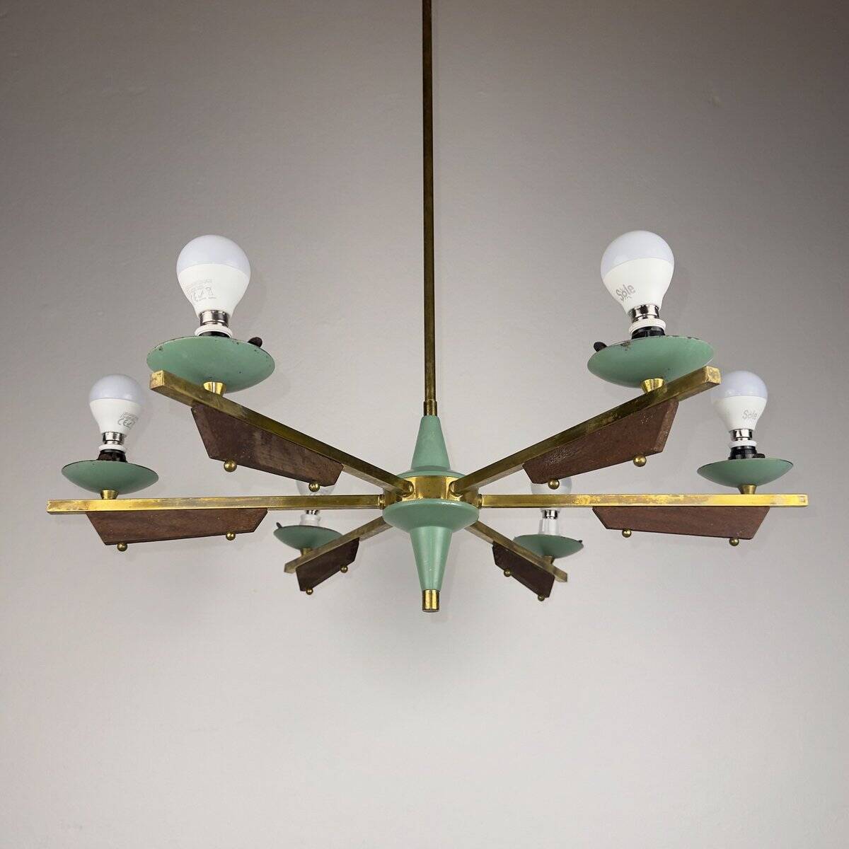 Mid-century chandelier with teak and Murano glass by Stilnovo, Italy, 1950s.