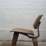 LCW lounge chair in Ash, Charles & Ray Eames, Early Herman Miller