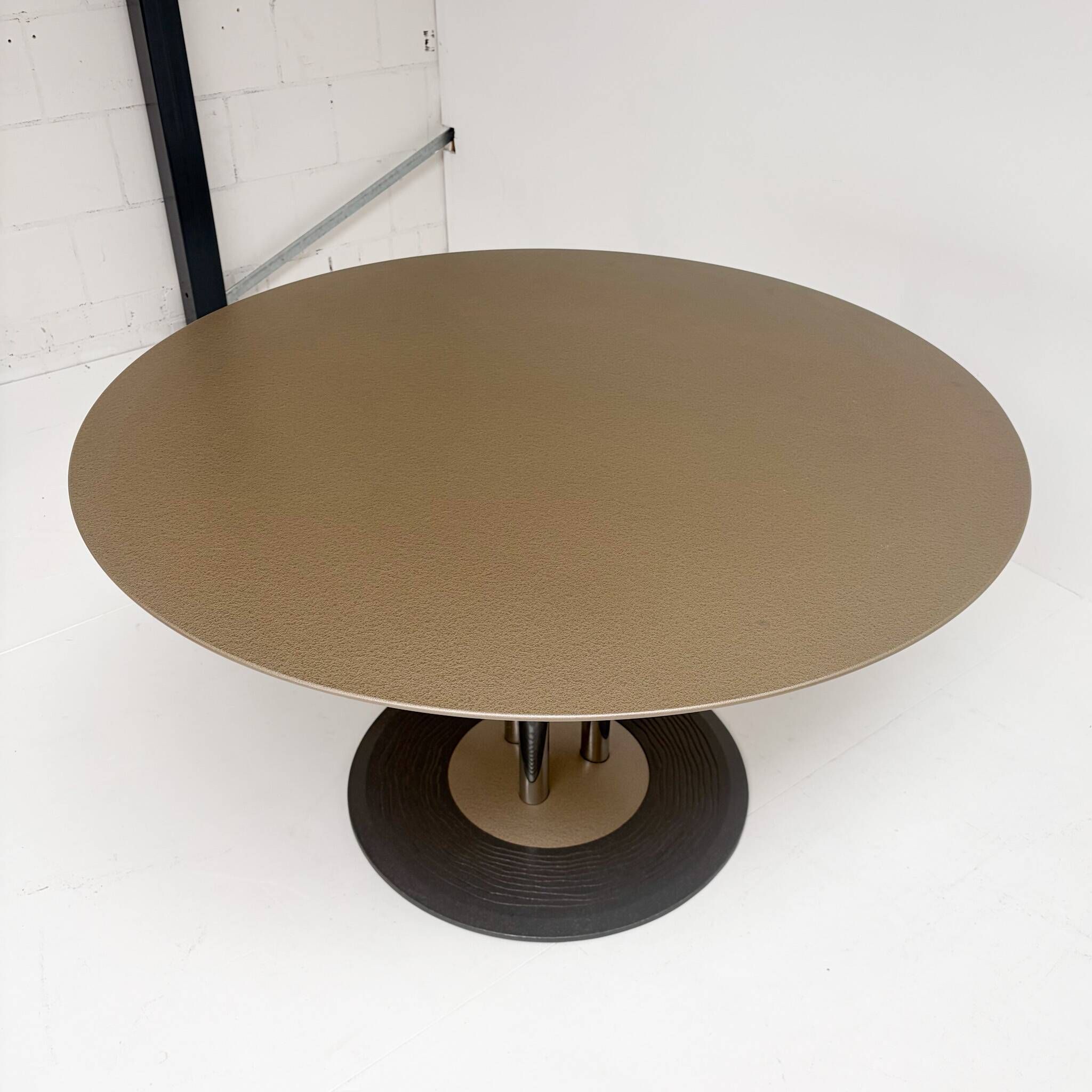 Trias dining table by Hugo de Ruiter for Leolux, 1990s