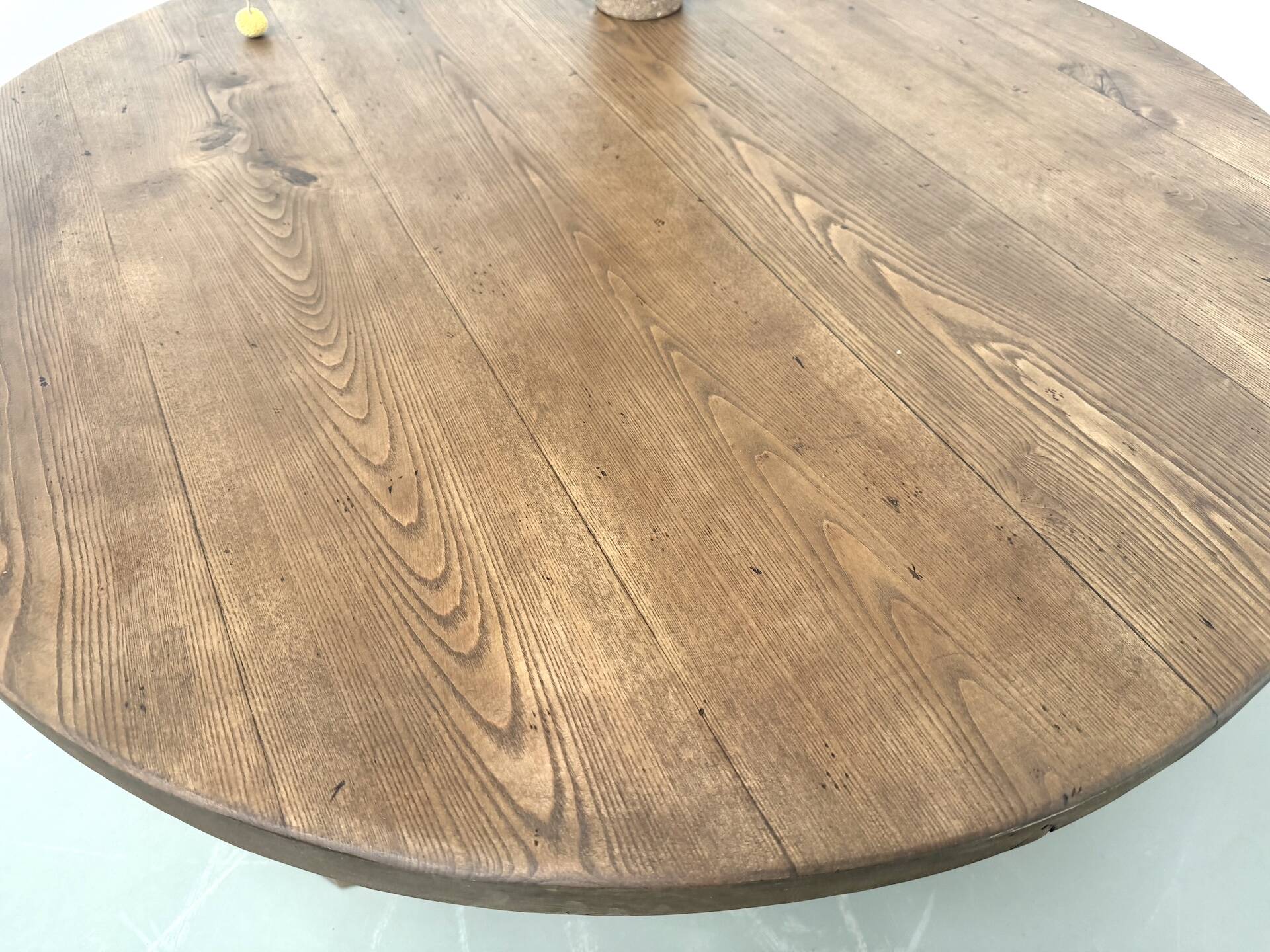 Round coffee table in solid oak, octagonal legs, France, 1950s.