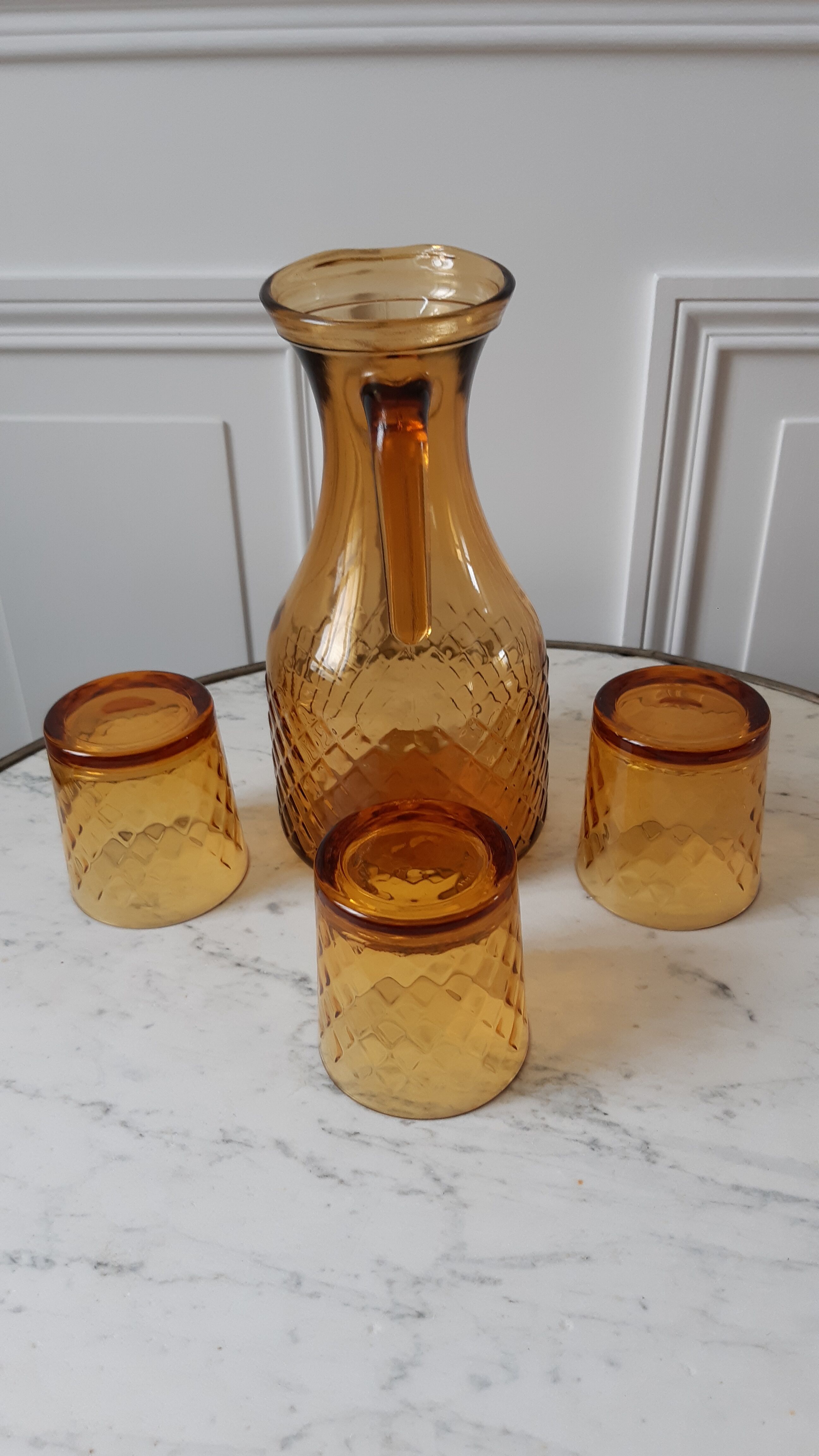 Set of carafe and 3 amber whisky glasses 70s