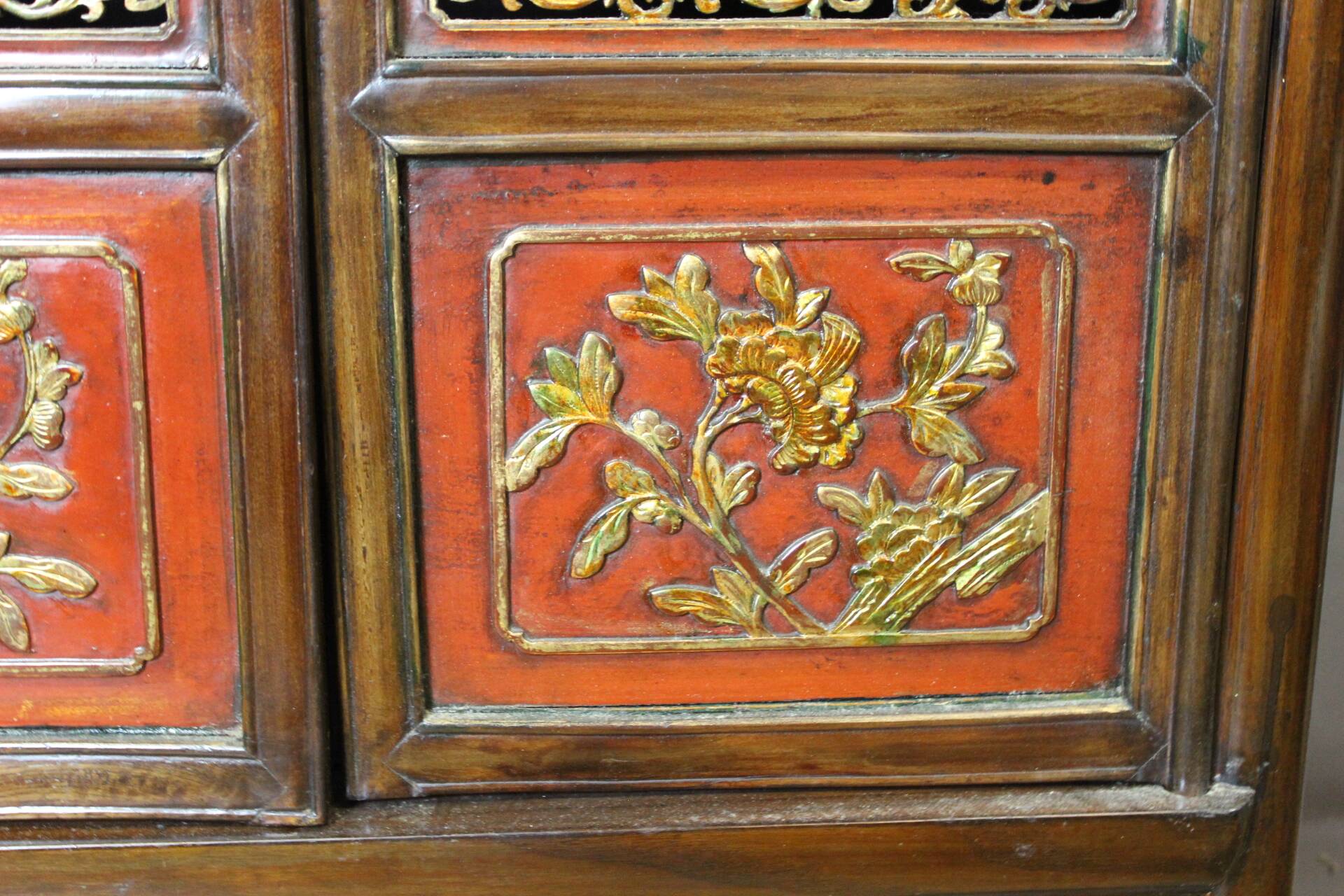 Chinese Cabinet in Red and Gold Lacquer