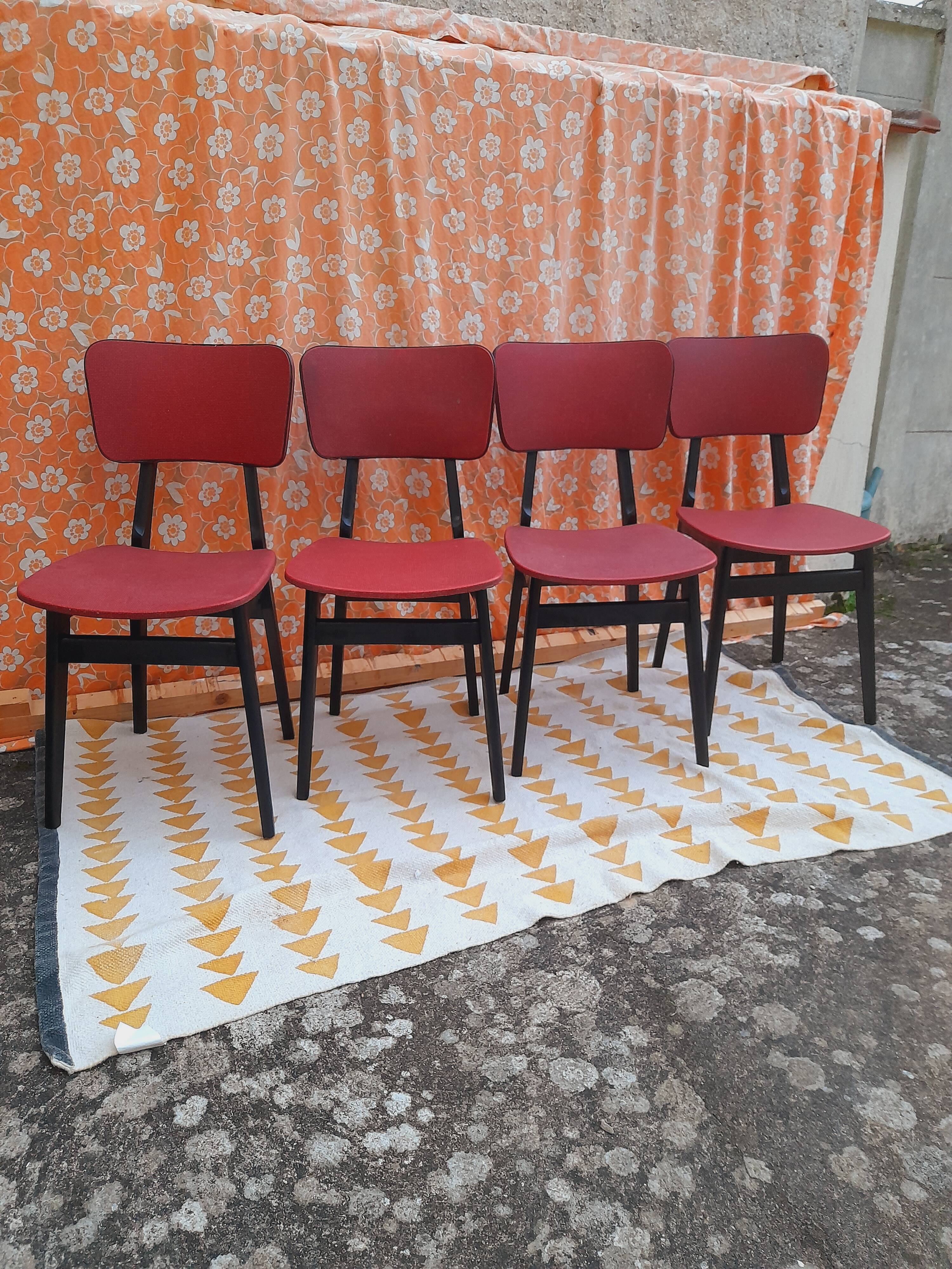 Set of 4 black and red compass foot chairs