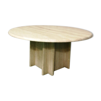 Coffee table in travertine