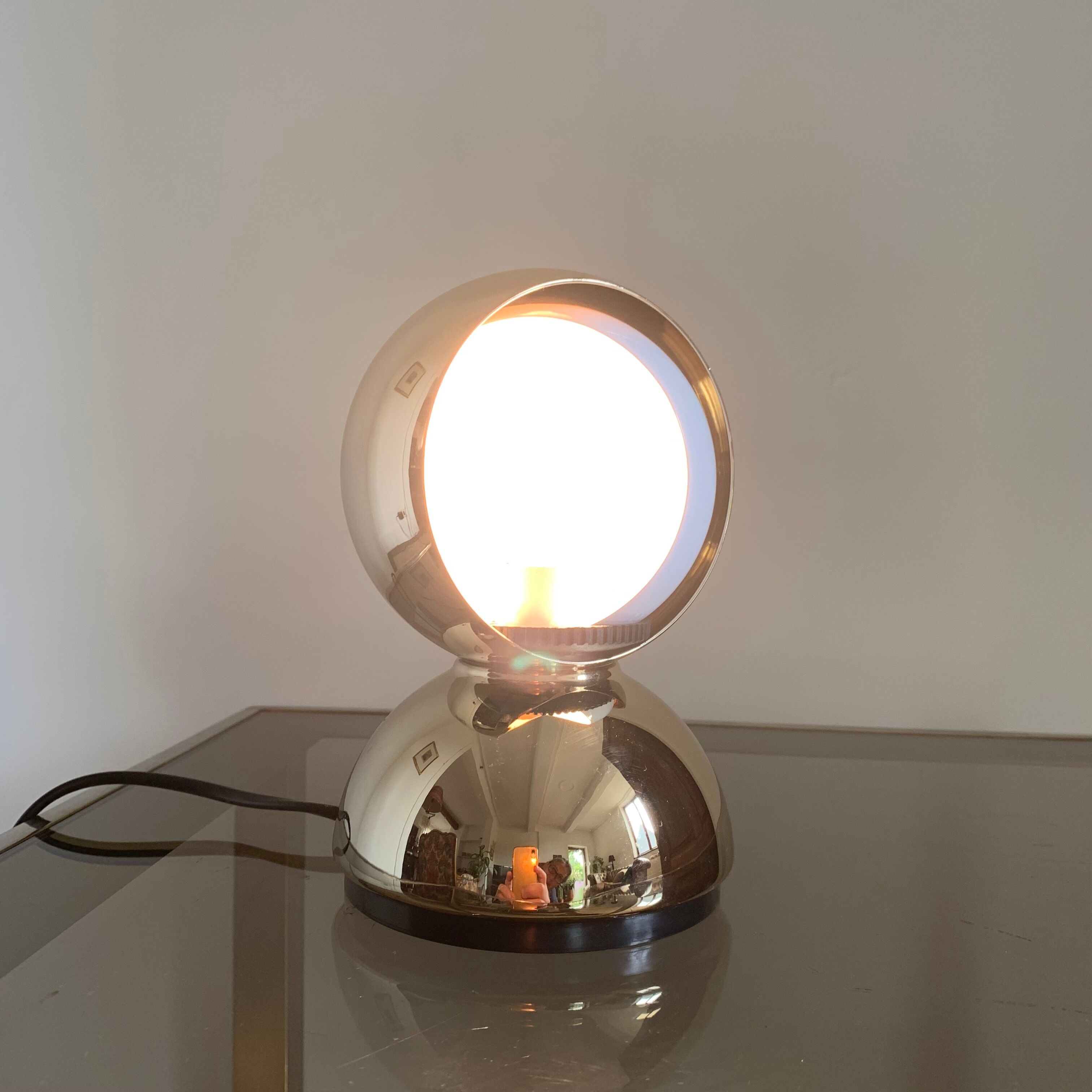 Lampe Eclisse Gold de Vico Magistretti pour Artemide
