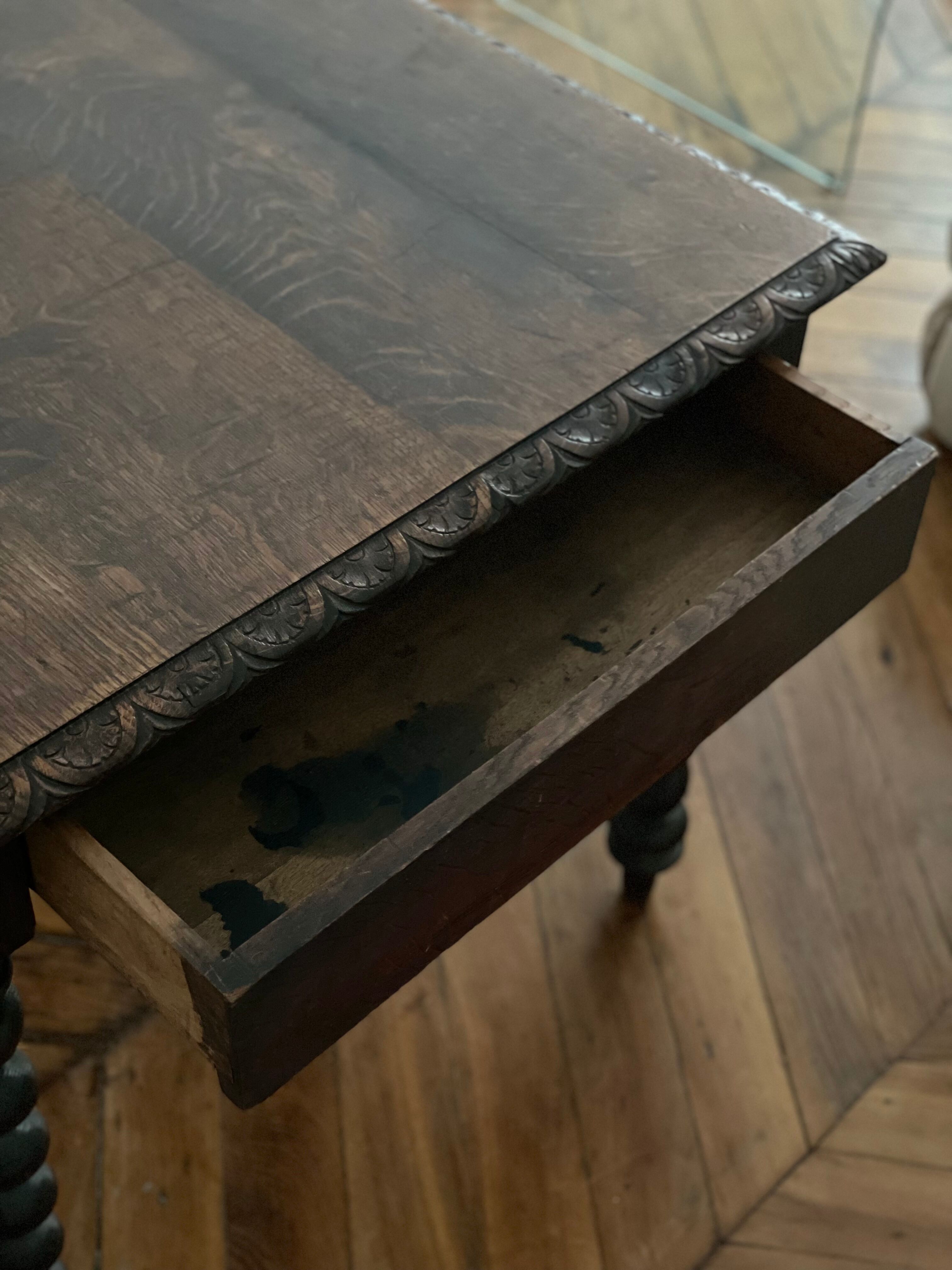 Old farm dining table Louis XIII turned wood