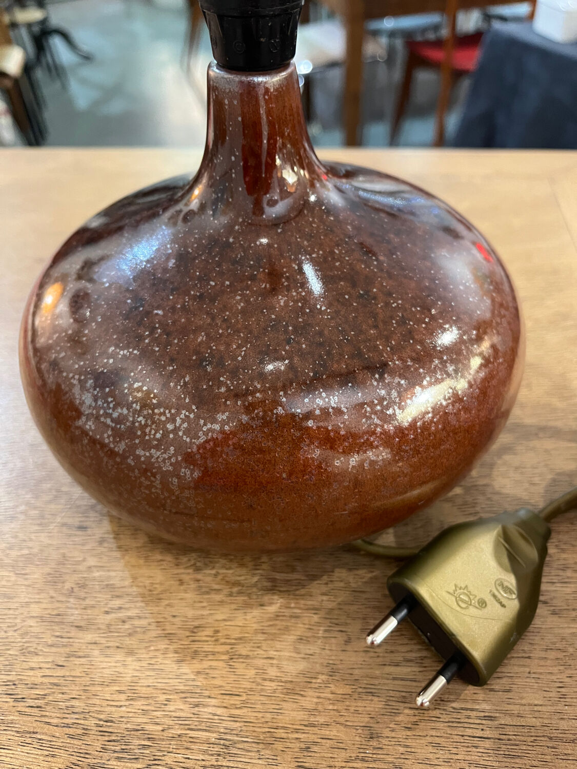 Glazed earthenware lamp base