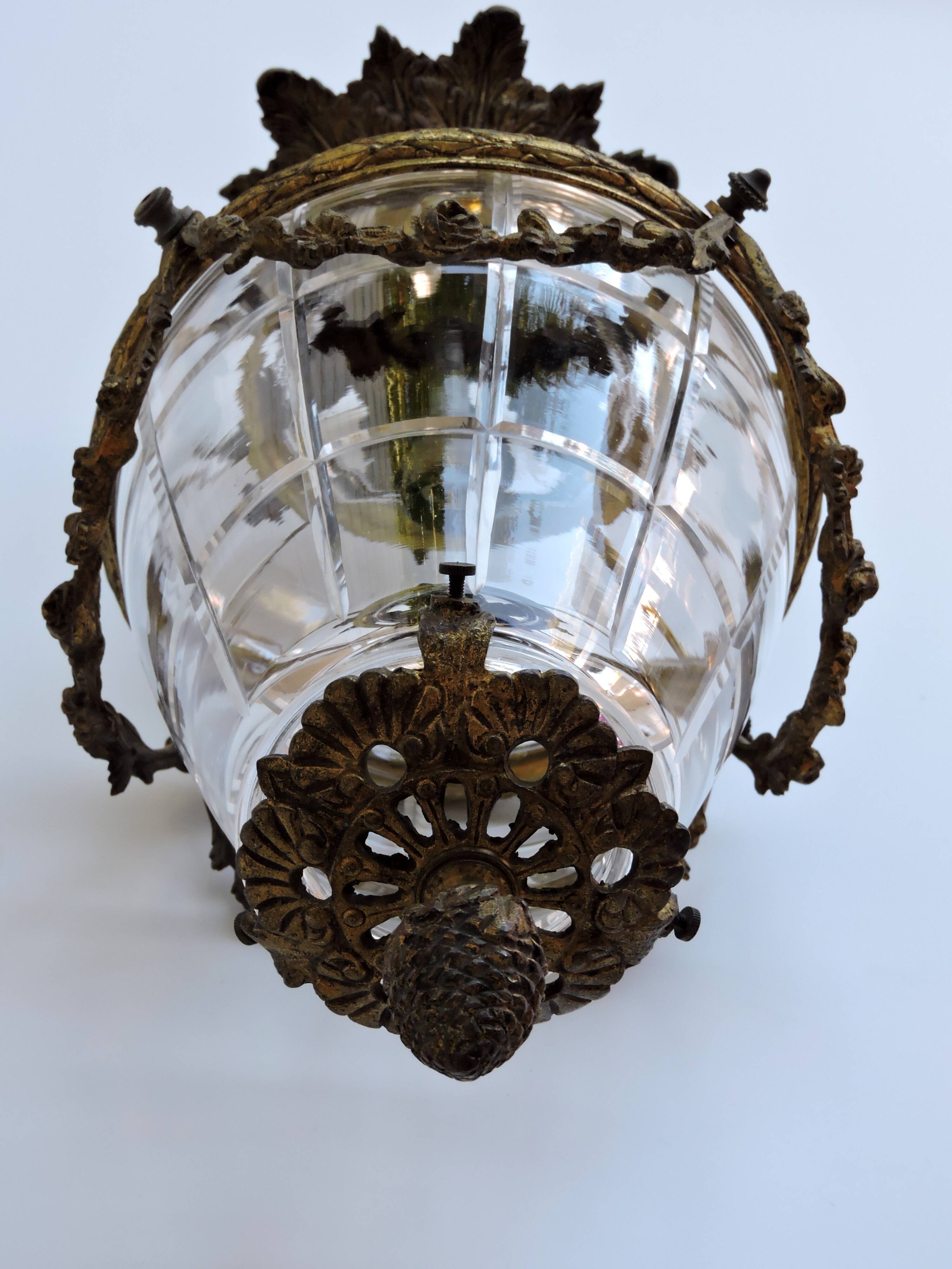 Lantern suspension of gilded bronze vestibule of the period of the XX th century