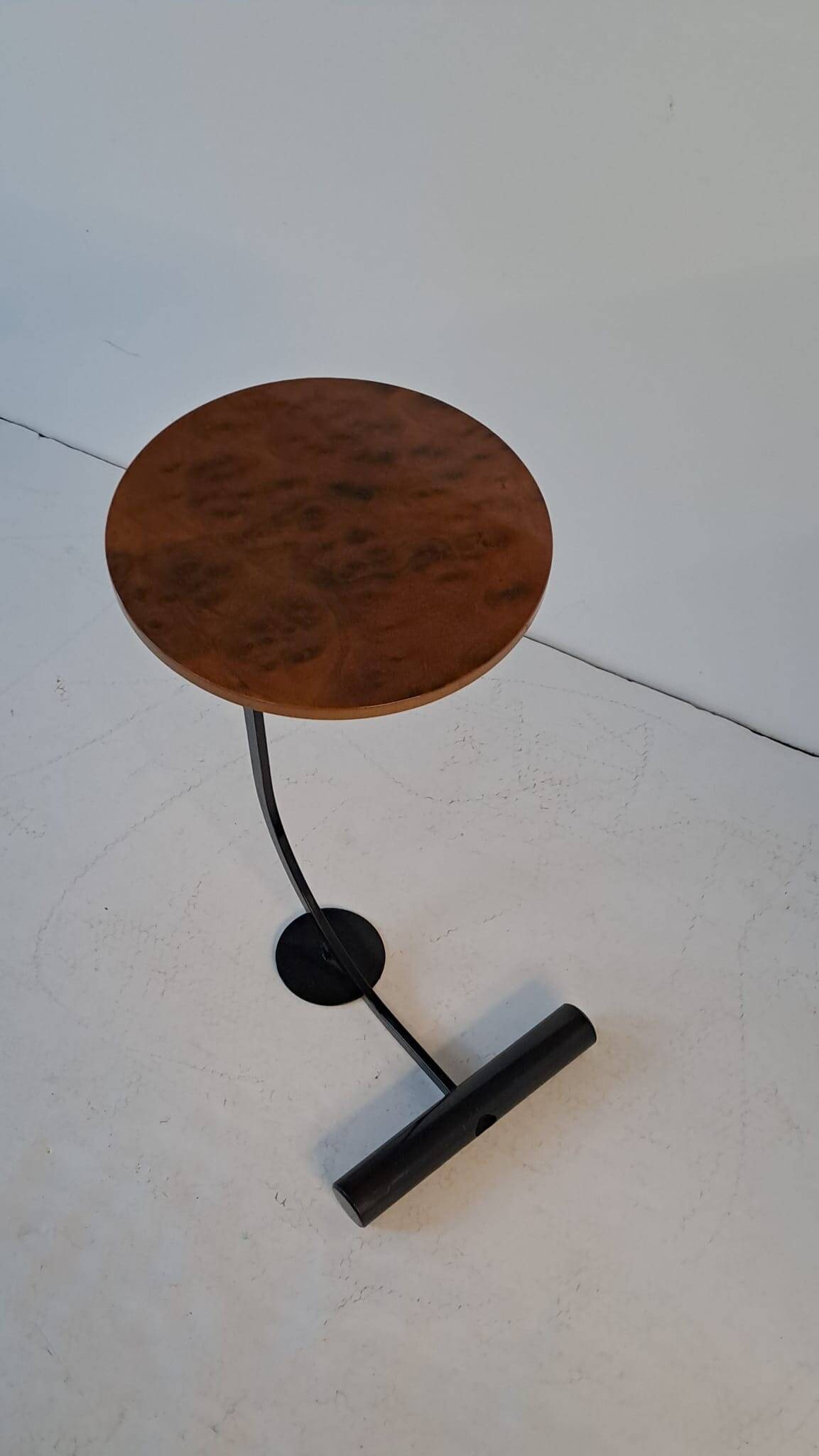 Guéridon design italien années 80 Memphis