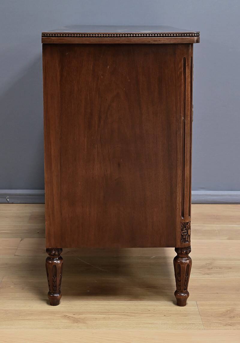 Walnut chest of drawers, Louis XVI style – Mid-20th century