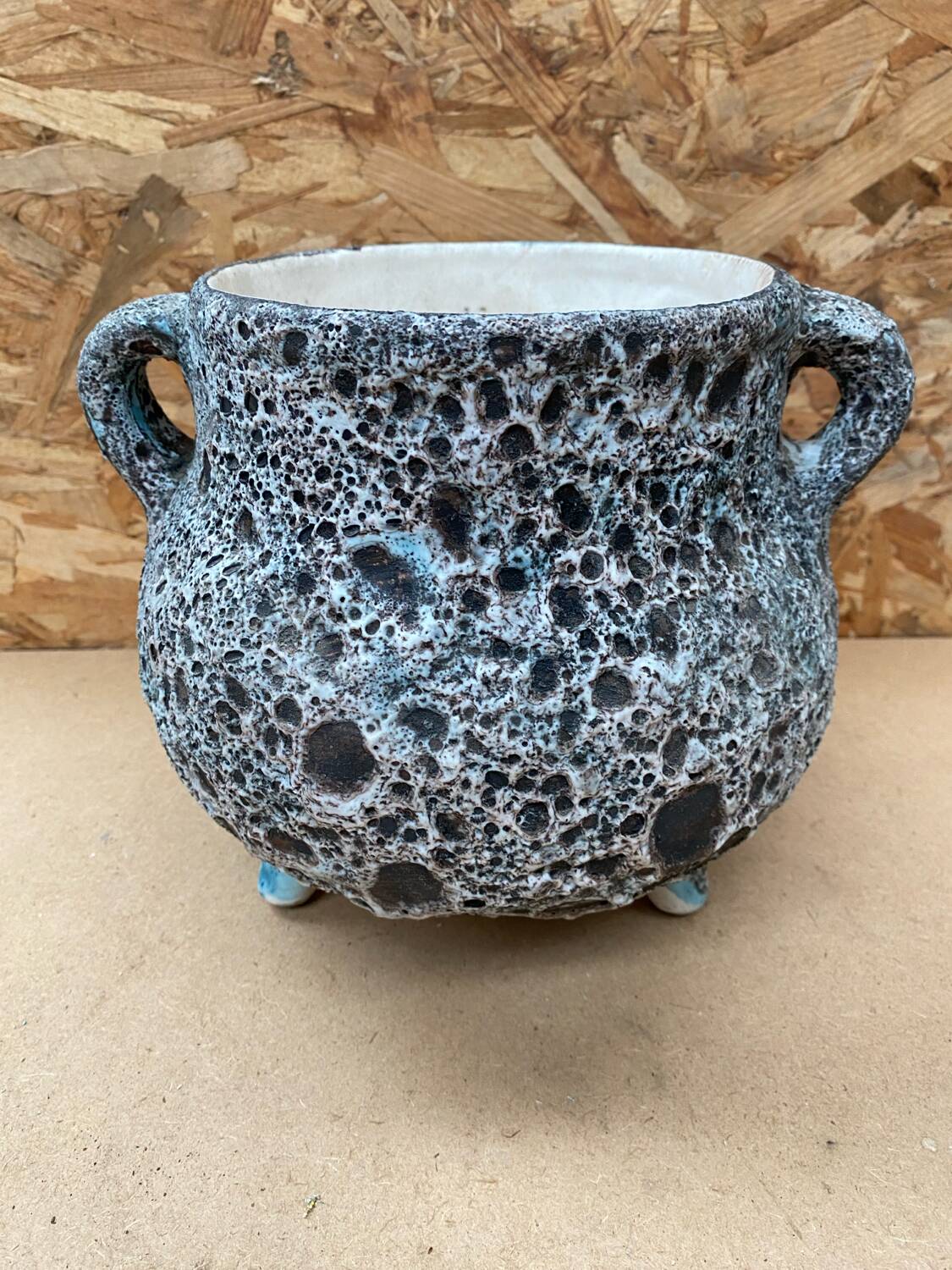 Old Cauldron Pot Tripod Annette ROUX Ceramic Fat Lava 50s #B579