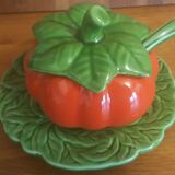 Vintage tomato-shaped slurry
