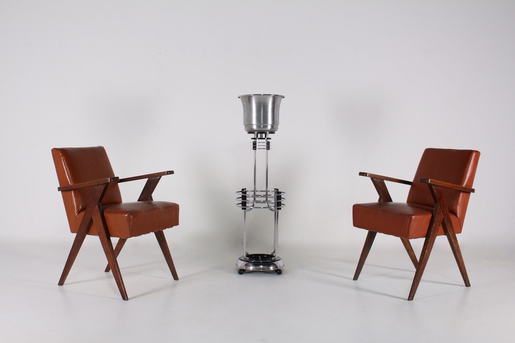 Rain door, Champagne bucket or art deco planter